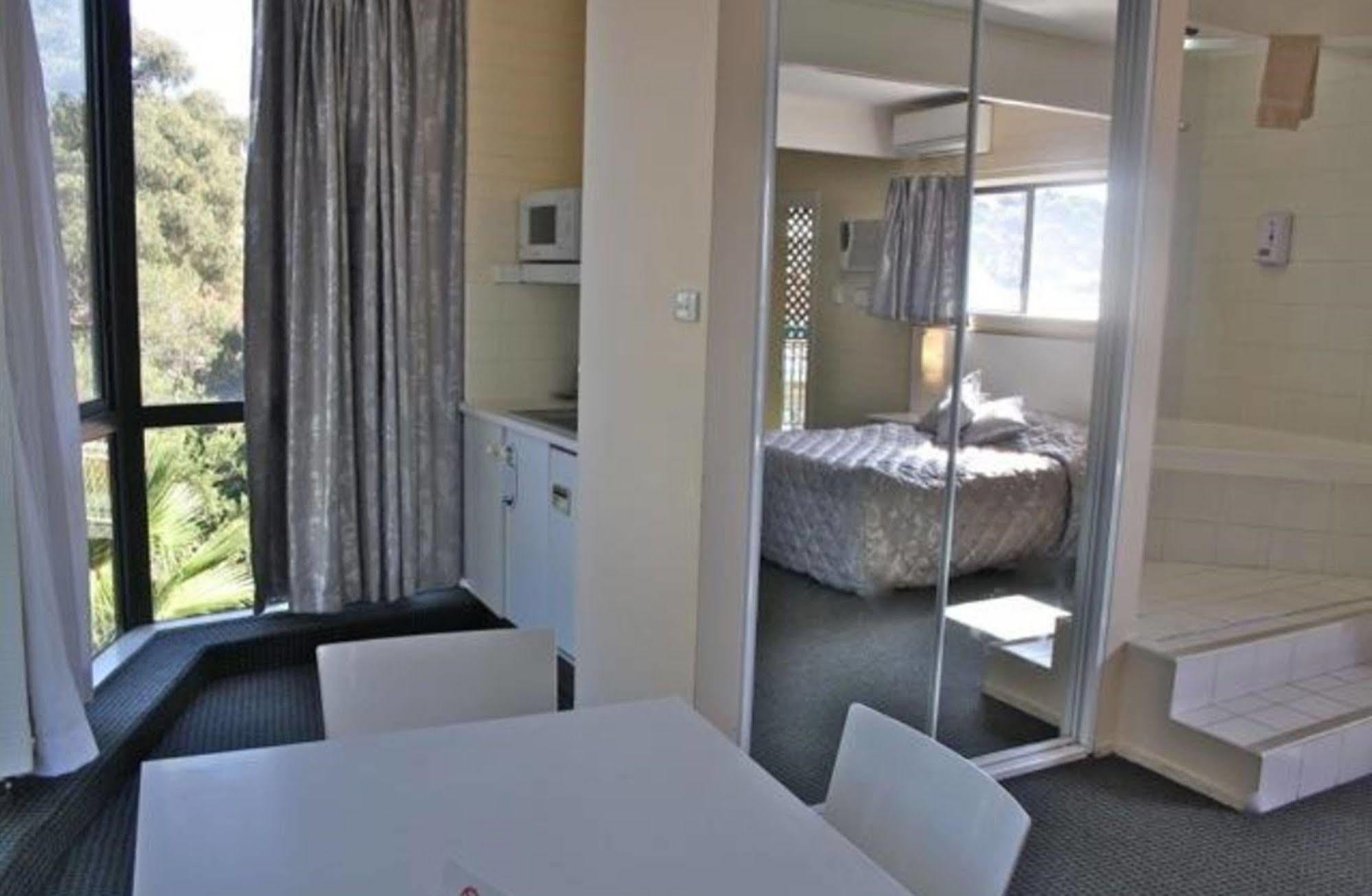 Cronulla Motor Inn Buitenkant foto
